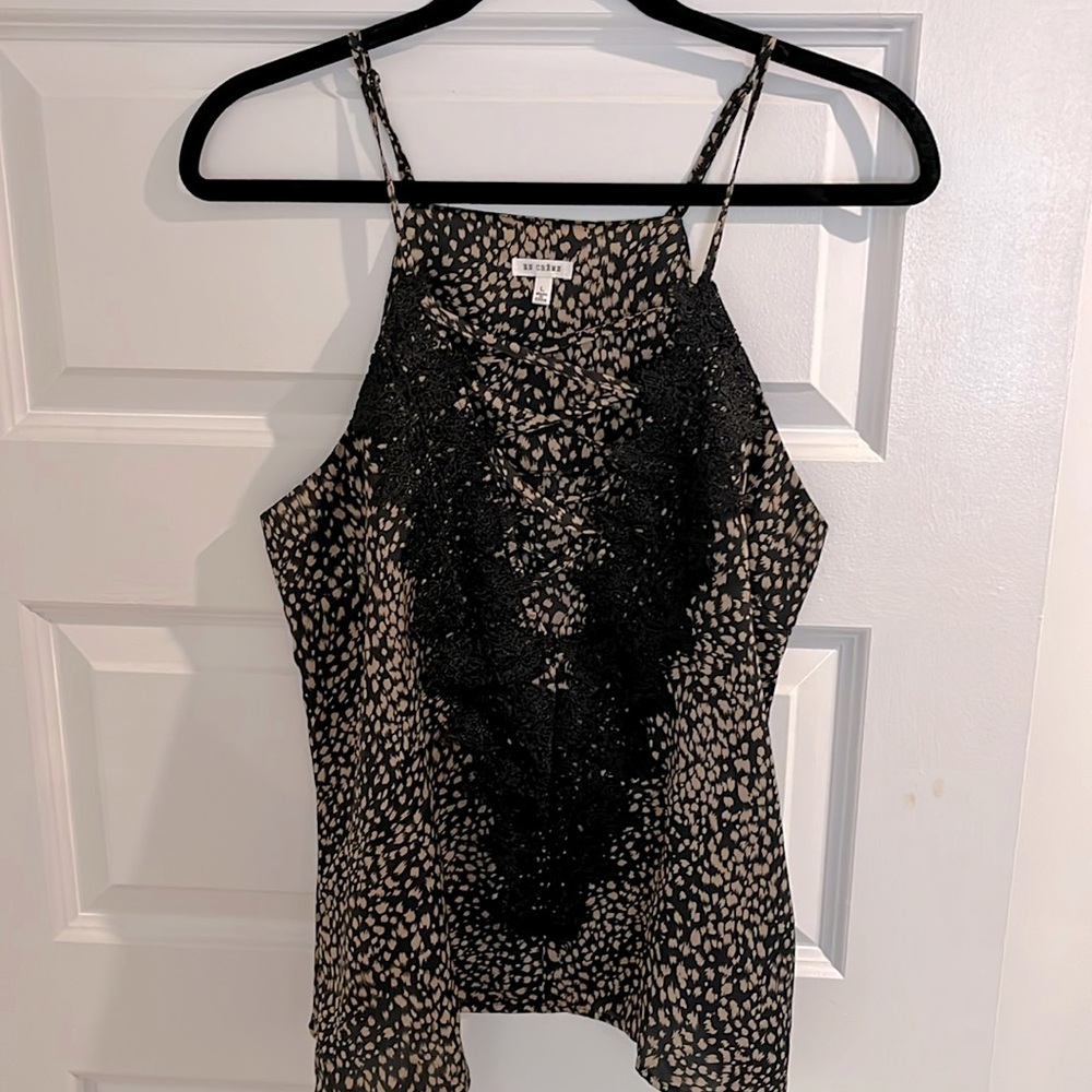 En Crème Beautiful Lace & Leppard Print Camisole with Adjustable Straps